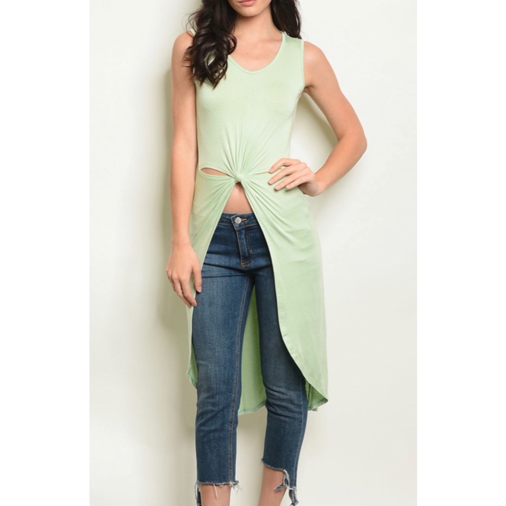 'Sydney' High-Low Crop Top